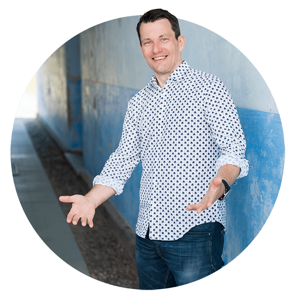 Kuvassa Jussi Reijonen - Verkkokauppakuiskaaja, taikuri itse